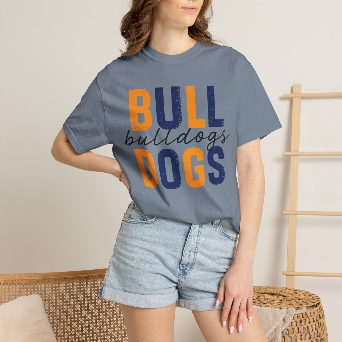 Bulldogs Retro Script T-Shirt
